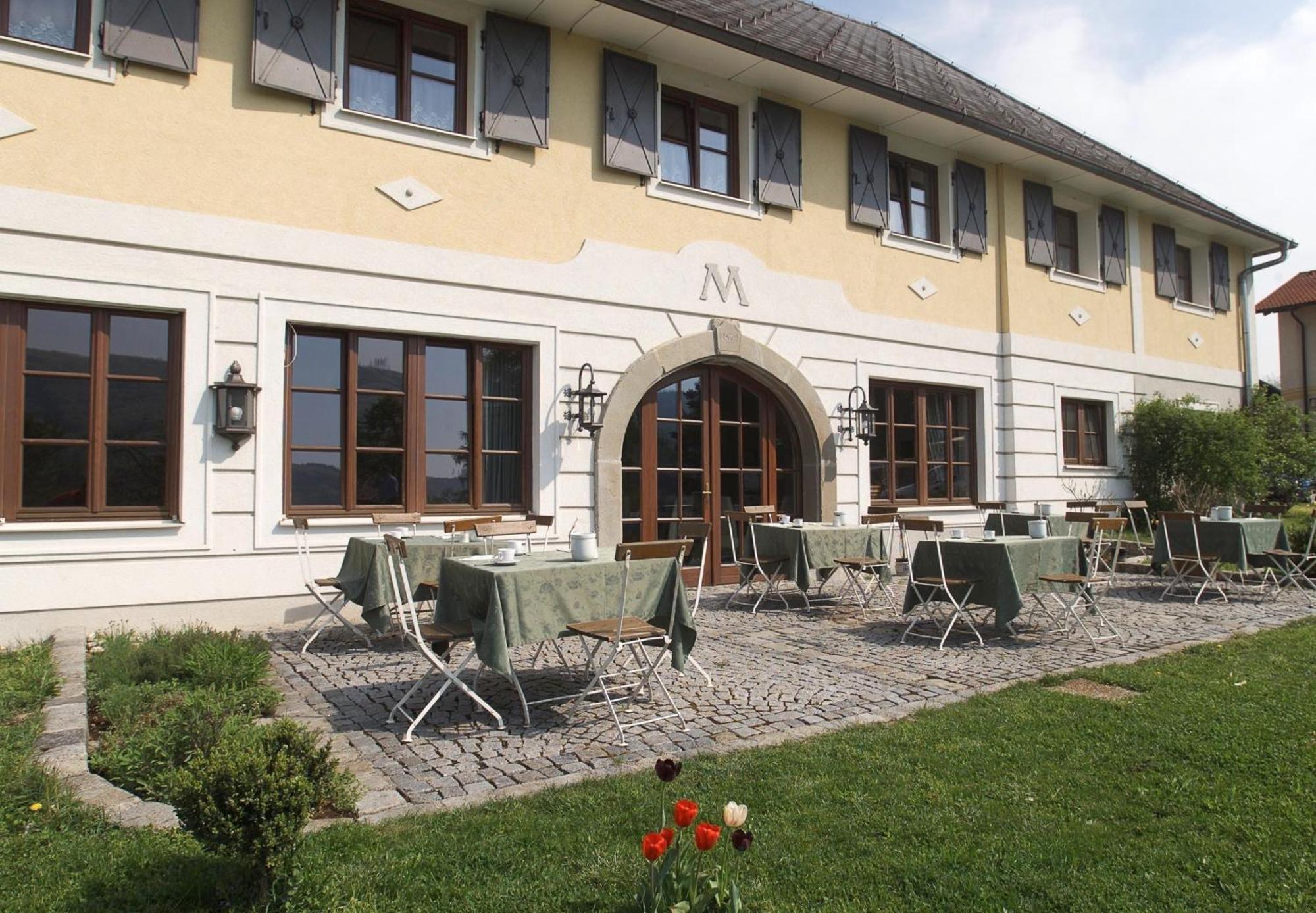 Landgasthof Mayr Steyr Exterior photo